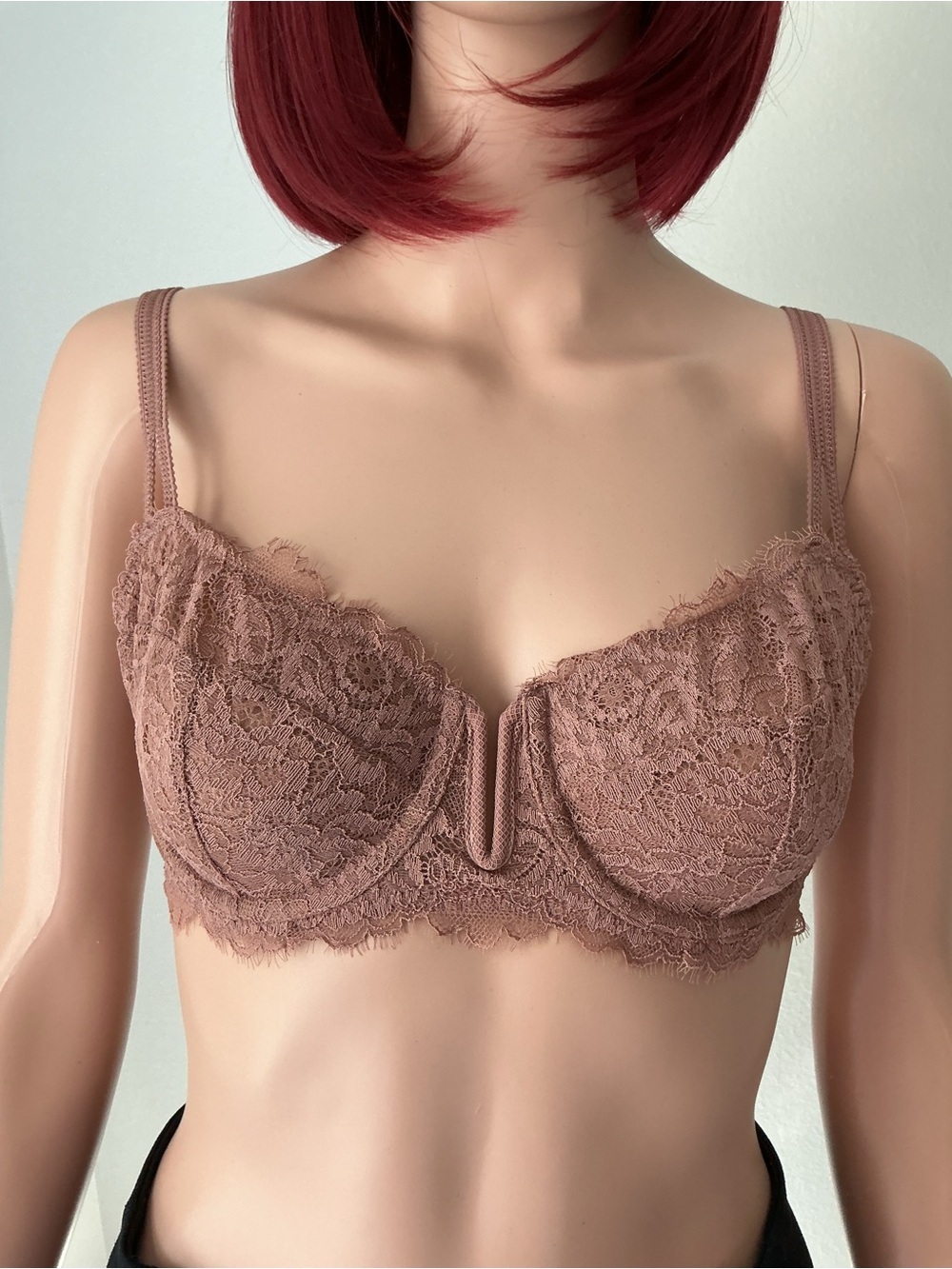Auden Lace Underwire Balconette Bra in Mauve